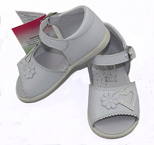 Sandalia de piel nia de verano, en Dedos Moda Infantil, boutique infantil online. Tienda bebés online, marcas de moda infantil made in Spain